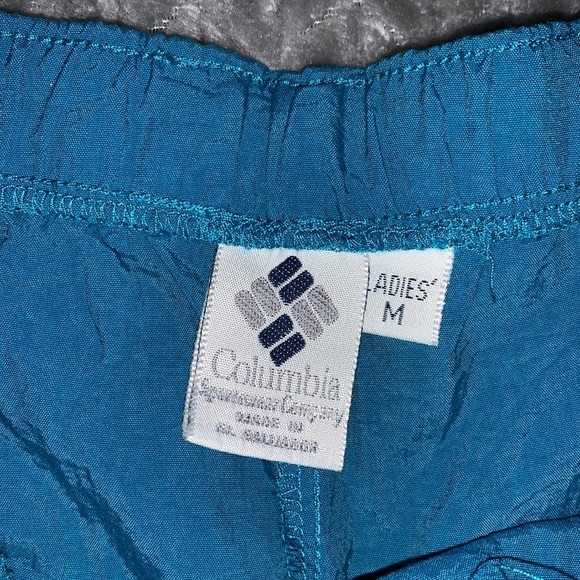 Columbia Vintage Windpants.  Size Medium. - Picture 2 of 6